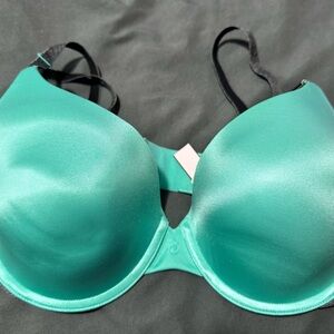 Victoria’s Secret uplift semi demi bra